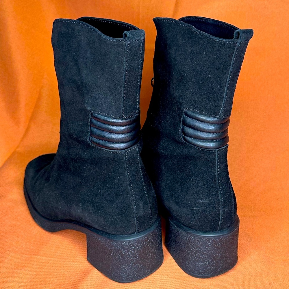EUC Aquatalia Waterproof Suede Boots - Sz 9.5